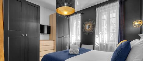 2 makuuhuonetta, silitysrauta/-lauta, ilmainen Wi-Fi, vuodevaatteet