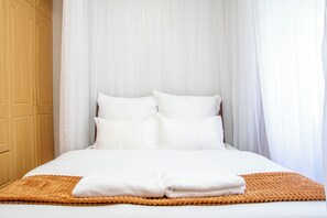 Zimmersafe, Schreibtisch, Bügeleisen/Bügelbrett, kostenloses WLAN