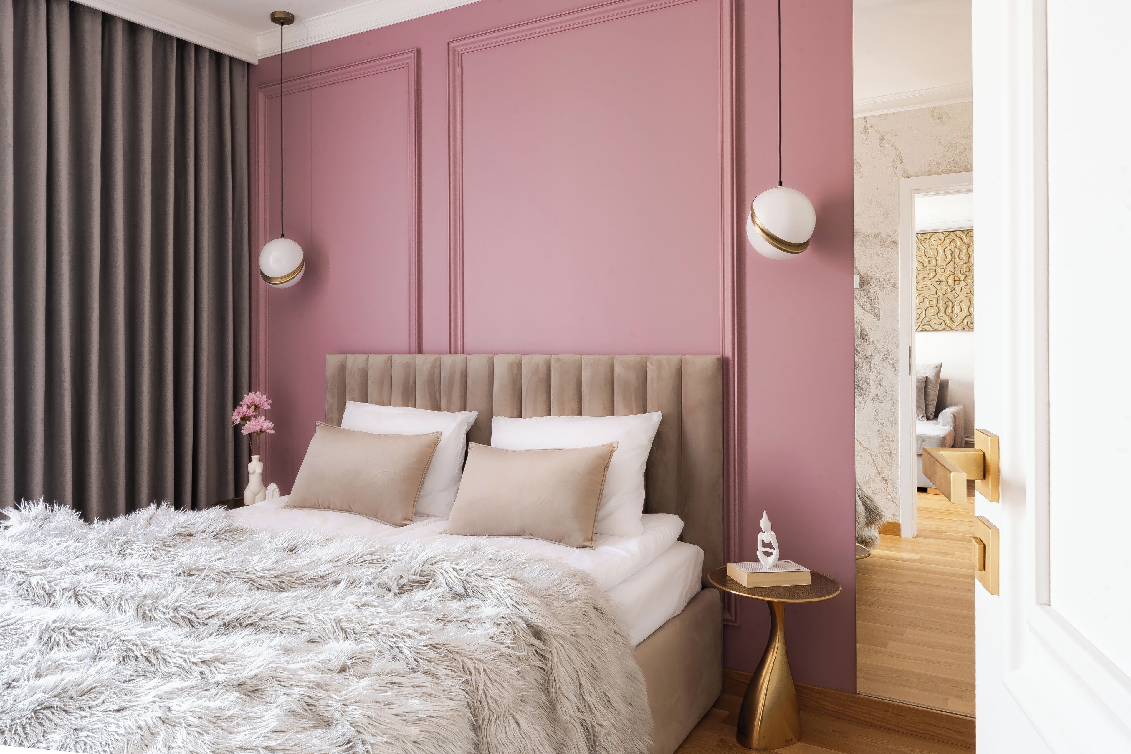 2 Schlafzimmer, laptopgeeigneter Arbeitsplatz, Bügeleisen/Bügelbrett