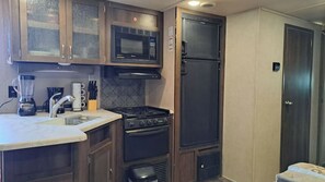 Microwave, coffee/tea maker, spices