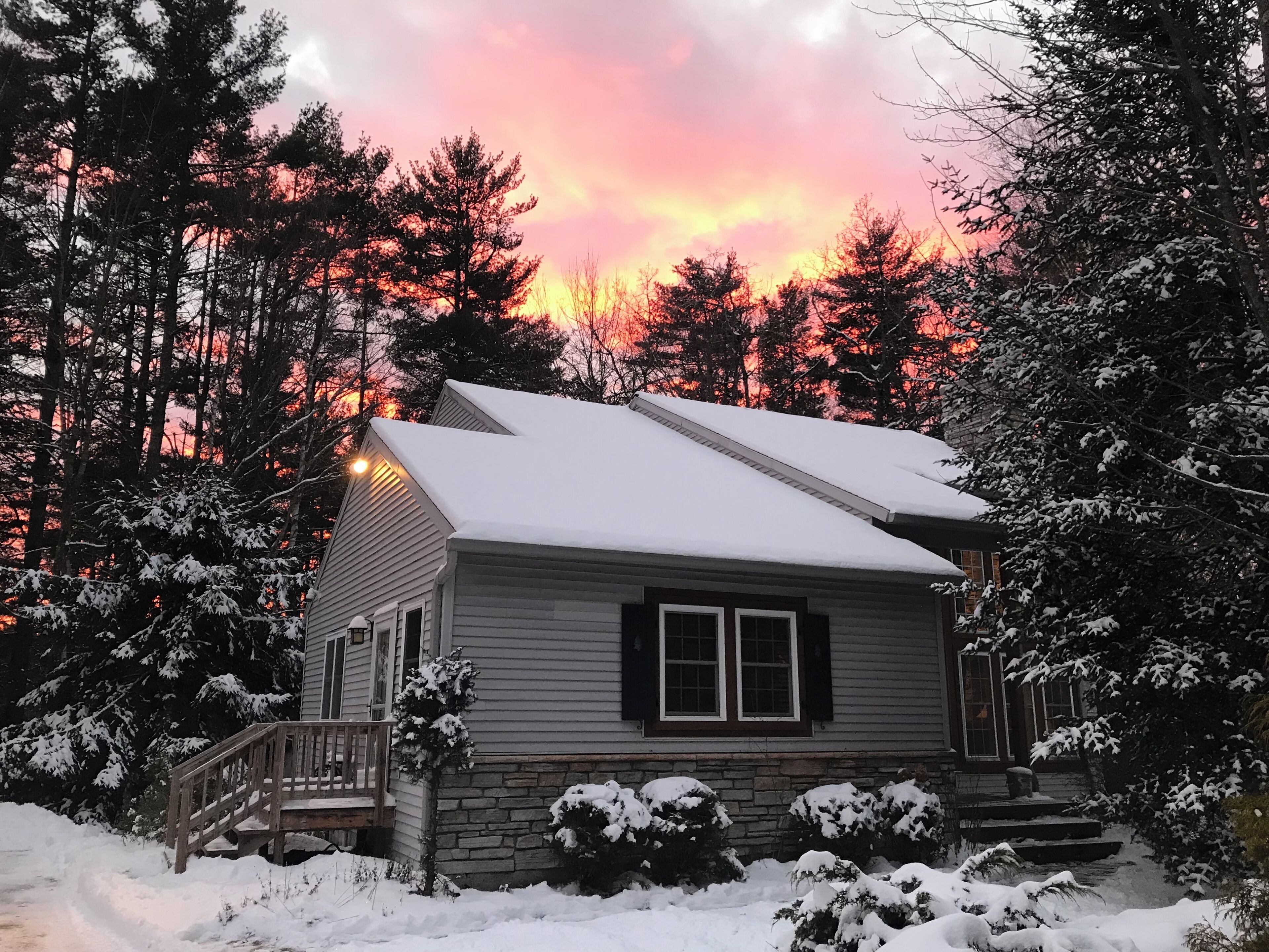 A Place in the Woods, 2.7 Mi to Gore Ski Access Rd