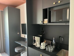 大冰箱、意式浓缩咖啡机、茶具/咖啡用具、电热水壶