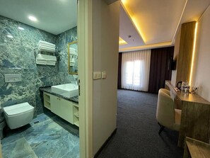 Bathroom -  Sevcan Hotel (Istanbul)