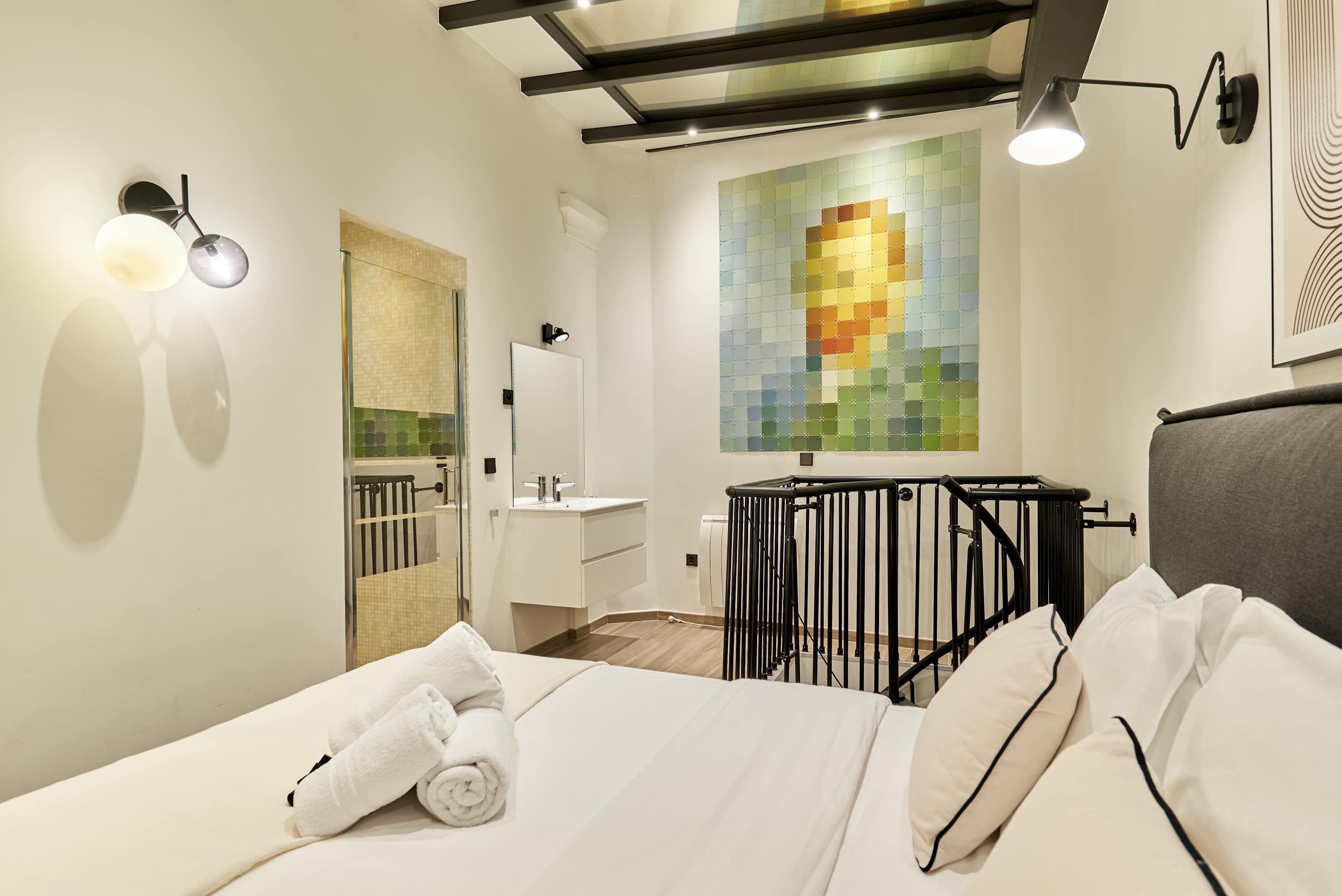 3 slaapkamers, een strijkplank/strijkijzer, reisbedje, gratis wifi