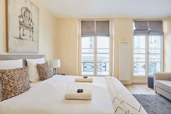 Strykjärn/strykbräda, resesäng, gratis wi-fi och sängkläder