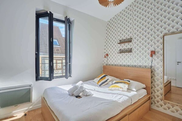 1 bedroom, iron/ironing board, travel crib, free WiFi