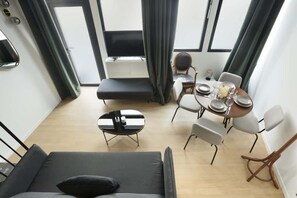 Smart TV, offices - Sublim and new apartement Saint Germain des Prés (Paris)