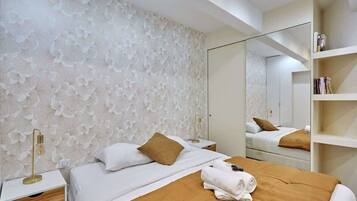 2 bedrooms, iron/ironing board, free WiFi, bed sheets