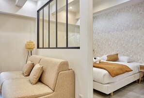 2 bedrooms, iron/ironing board, free WiFi, bed sheets