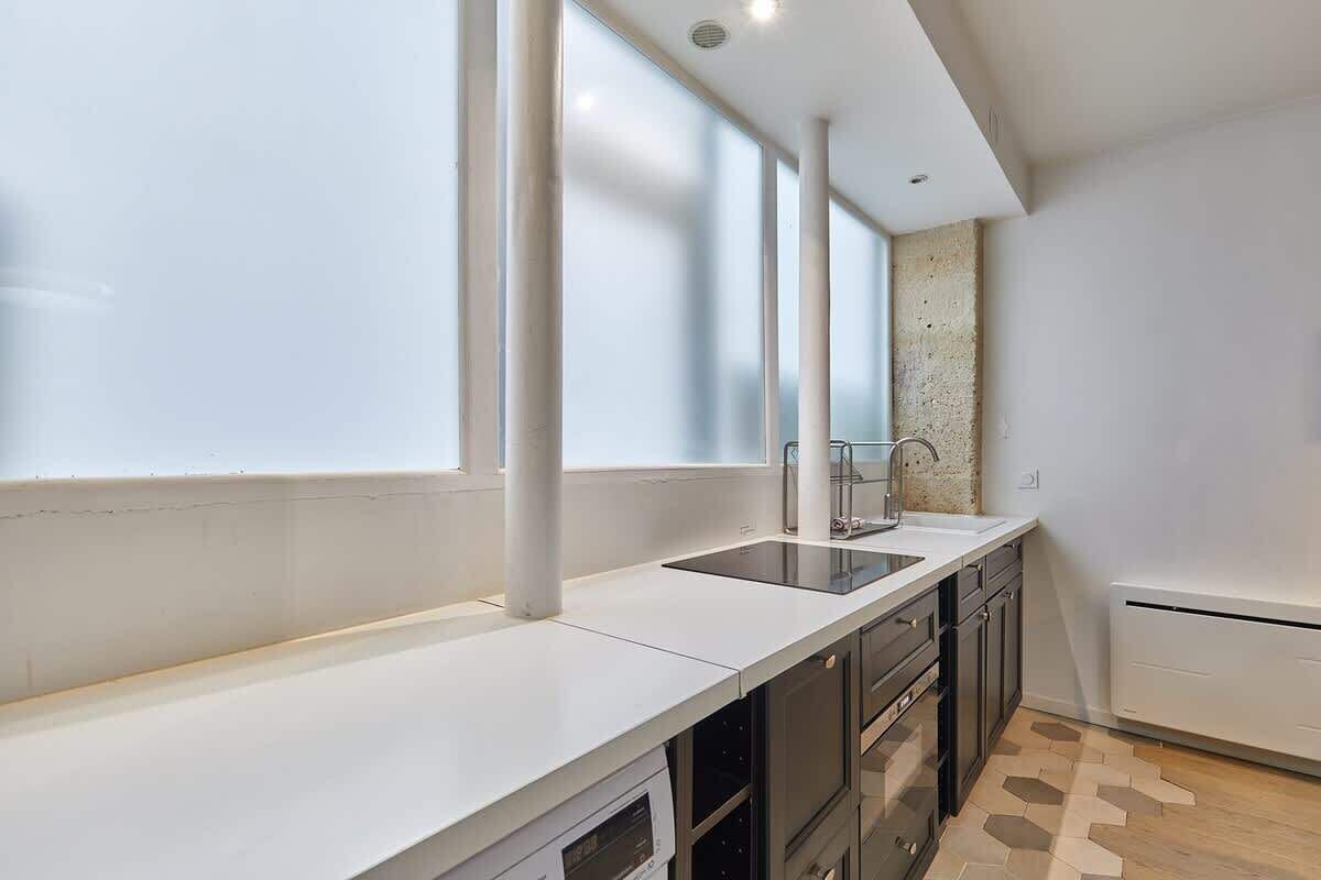 Kühlschrank, Mikrowelle, Herdplatte, Wasserkocher