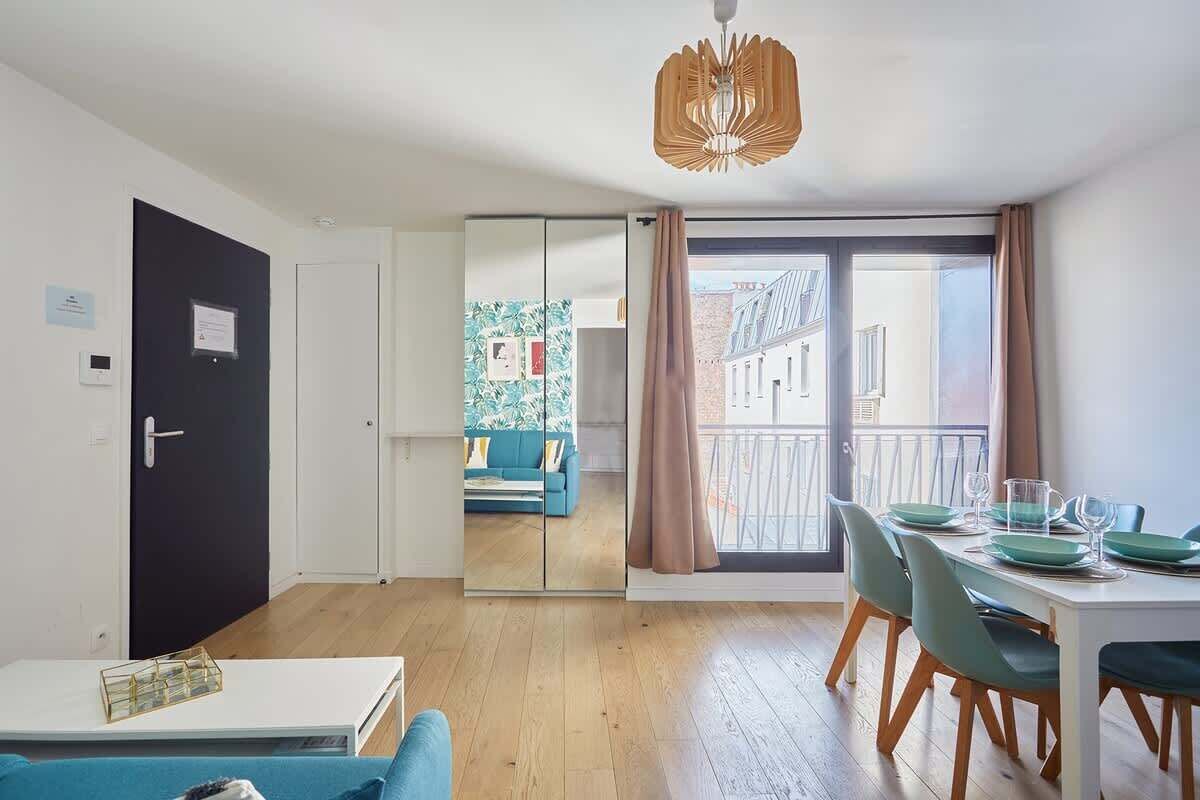 智能电视、办公室