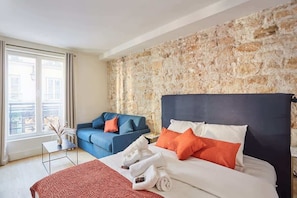 1 bedroom, iron/ironing board, travel cot, free WiFi - New Appartement Le Marais Center de Paris (Paris)