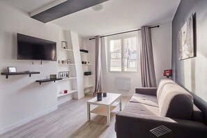 Smart TV - Charmant Studio Beaubourg/Le Marais 5 (Paris)