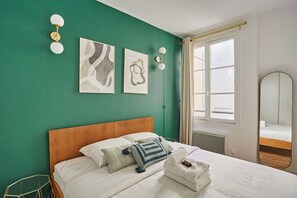 1 habitación, tabla de planchar con plancha, wifi gratis y ropa de cama 
