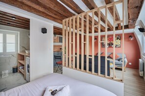 1 bedroom, iron/ironing board, free WiFi, bed sheets