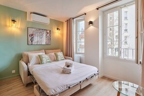 1 bedroom, iron/ironing board, free WiFi, bed sheets
