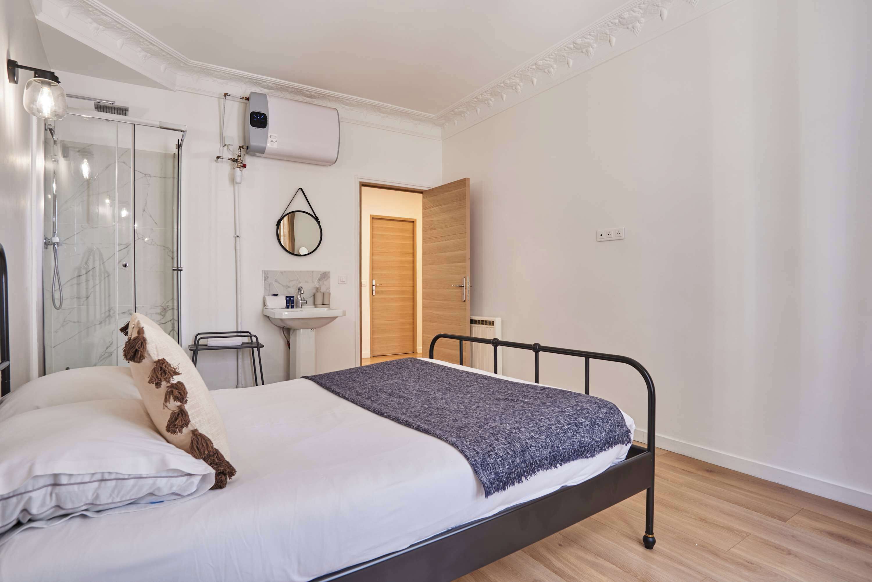 3 bedrooms, iron/ironing board, free WiFi, bed sheets
