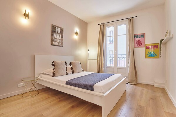 3 bedrooms, iron/ironing board, free WiFi, bed sheets