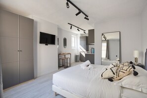 1 chambre, fer et planche à repasser, Wi-Fi gratuit, draps fournis