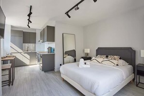 Iron/ironing board, travel cot, free WiFi, bed sheets