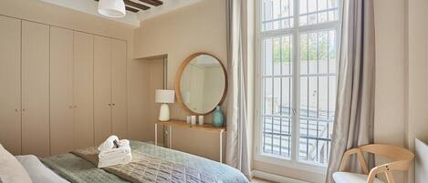 3 chambres, fer et planche à repasser, Wi-Fi gratuit, draps fournis