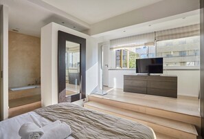 3 عدّة غرف نوم ومكواة/لوح كي وواي فاي مجانًا وملاءات أسرّة