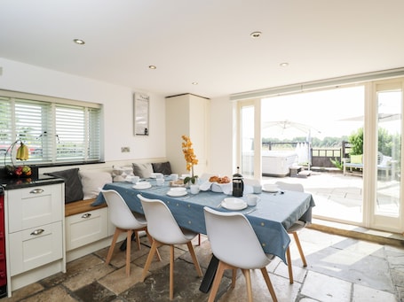 Dining. 2 Dewars Farm Cottages