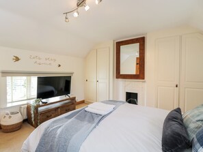 4 bedrooms, individually decorated, individually furnished, free WiFi - 2 Dewars Farm Cottages (Bicester)