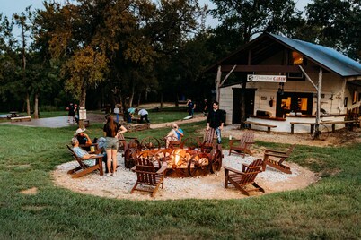 Chic 2,200 Sq. Ft. Riverfront Casita • Sleeps 8 • Stunning Views + Rustic Charm