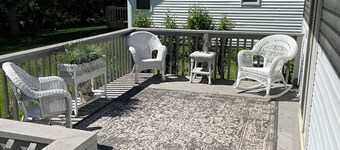 Beautiful spacious property 4 sleeping areas and 3 full baths can sleep up to 10