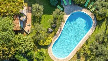 Villa (5 Bedrooms) | Exterior