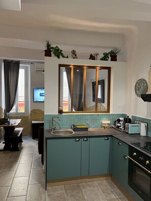 Private kitchen - T2, Bonaparte, Plein Centre, Climatisé (La Ciotat)