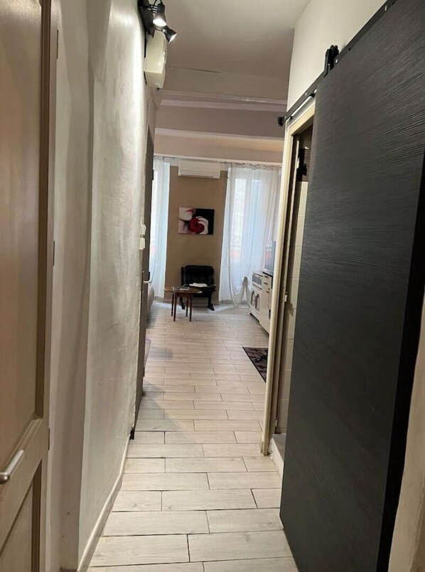 Interior - T2, Bonaparte, Plein Centre, Climatisé (La Ciotat)