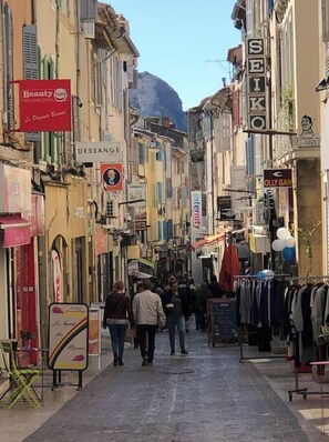 Exterior - T2, Bonaparte, Plein Centre, Climatisé (La Ciotat)