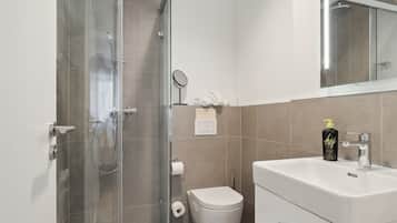 Suite | Bathroom