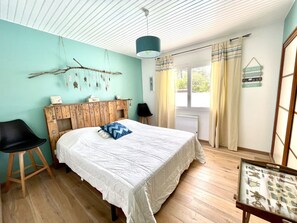 5 Schlafzimmer, Bügeleisen/Bügelbrett, kostenloses WLAN