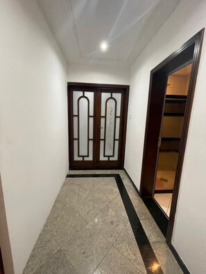 43-inch Smart TV with digital channels