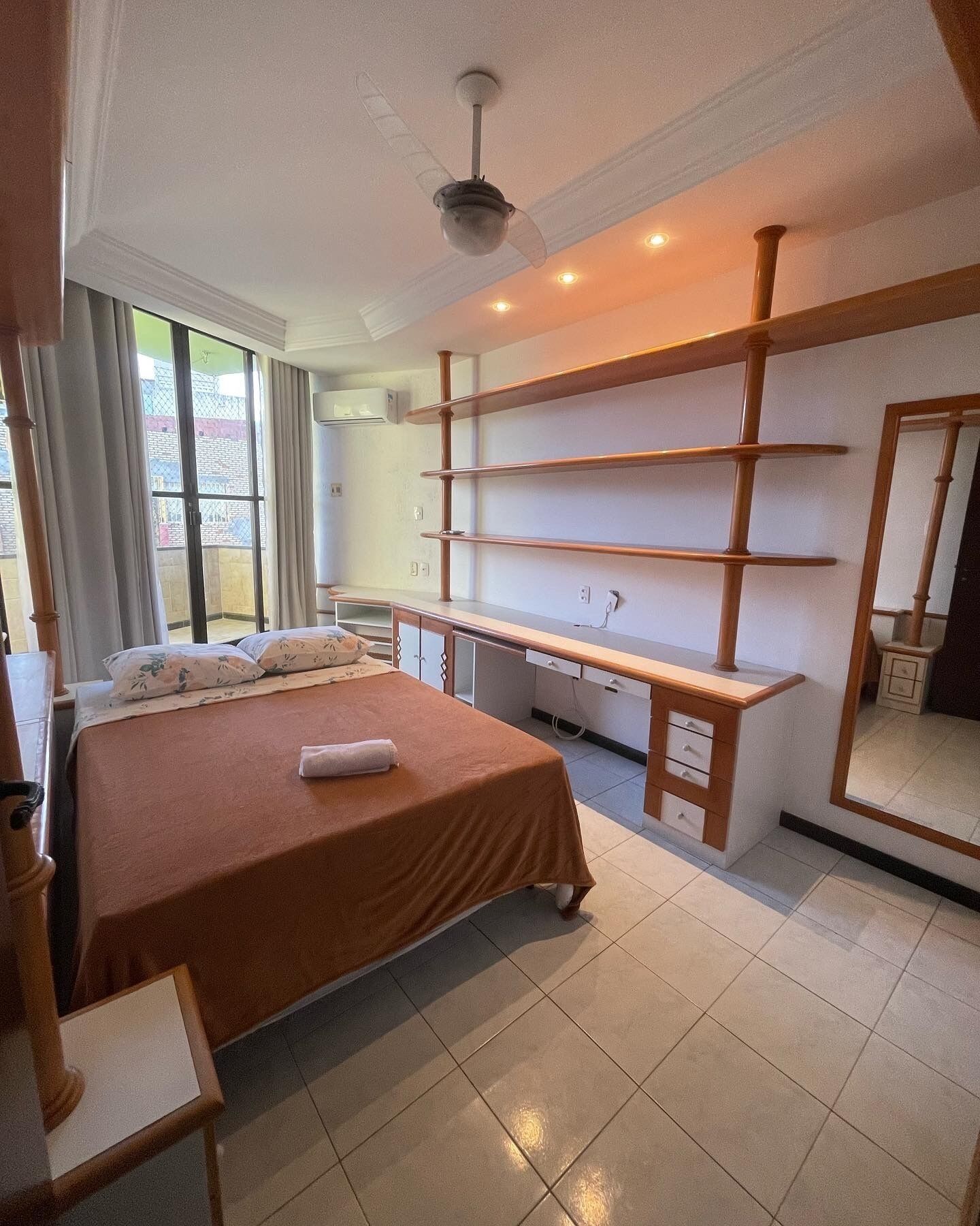 家庭公寓 | 4 間臥室、獨特裝潢、布置獨特、書桌