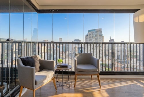 Expand Pinheiros