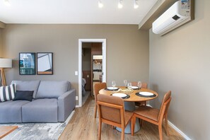 Apartment | Dining - Expand Pinheiros (São Paulo)