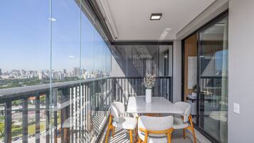 Apartamento básico | Opções para refeição ao ar livre