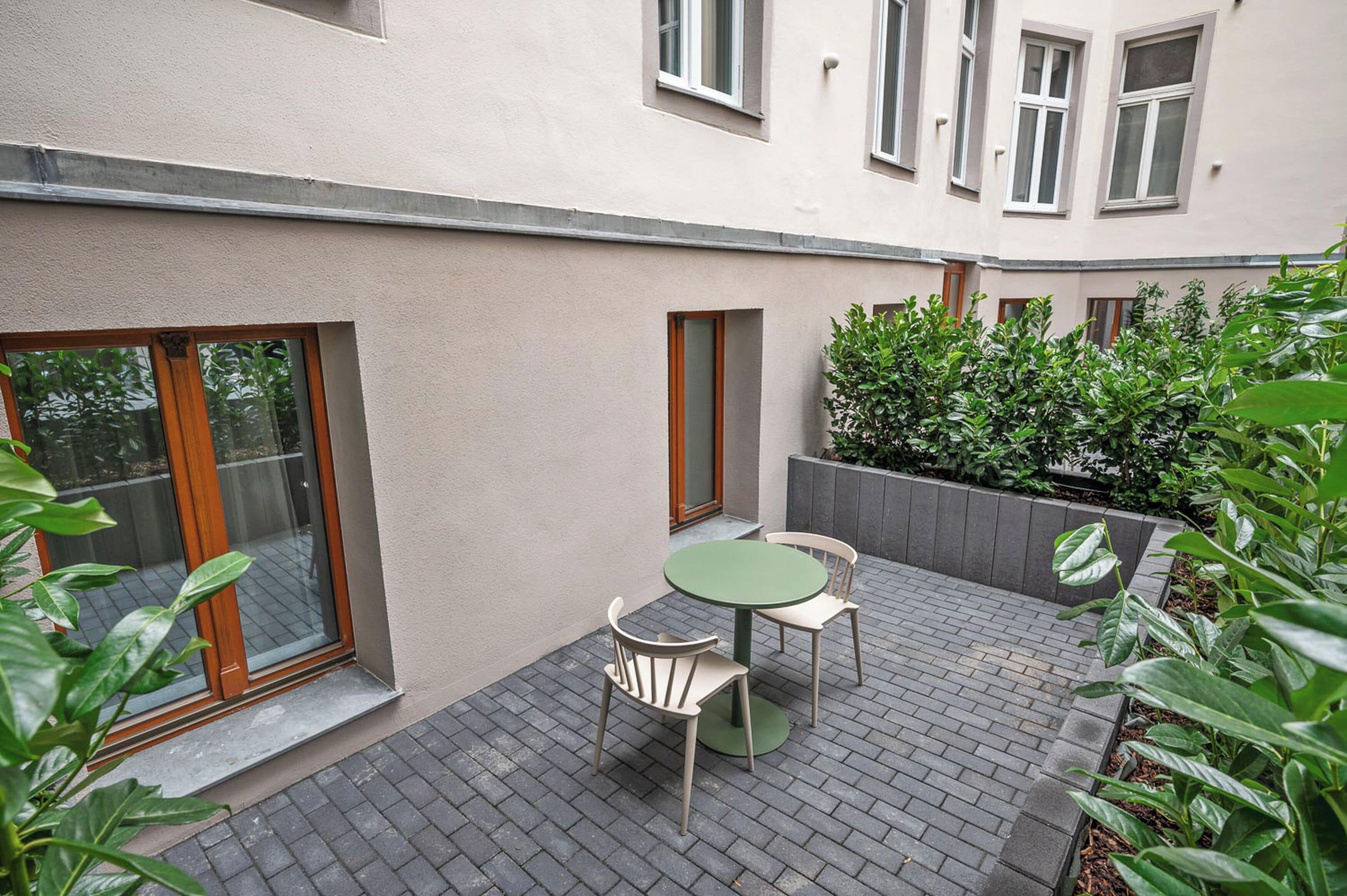 Room with terrace (Basement) | Terrace/patio