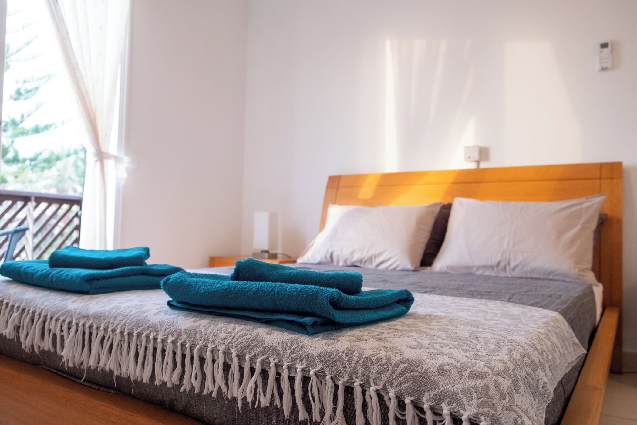 3 عدّة غرف نوم ومكواة/لوح كي وواي فاي مجانًا وملاءات أسرّة