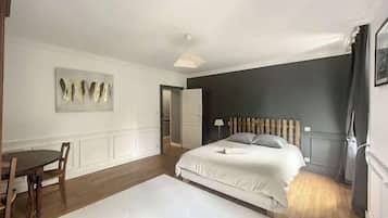 3 chambres, bureau, fer et planche Ă repasser, Wi-Fi