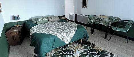 1 chambre, draps fournis
