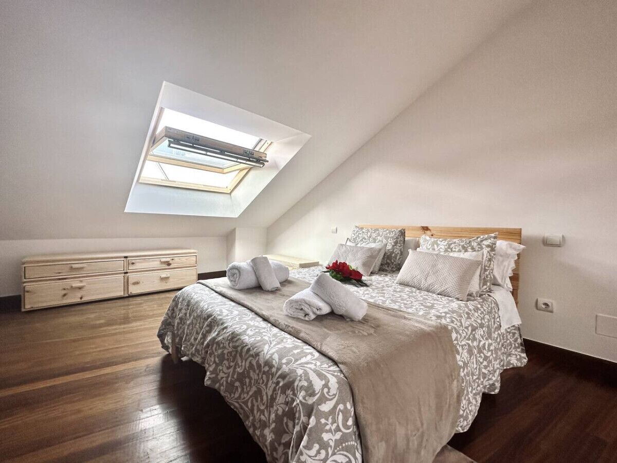 2 chambres, fer et planche à repasser, draps fournis