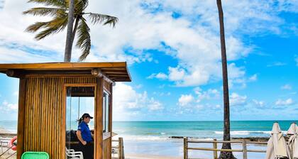 Carneiros Beach Resort