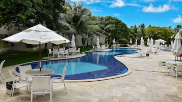 Apartment | Kolam renang | 5 kolam renang terbuka