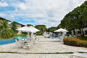 Apartment | Outdoor dining