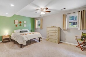 2 chambres, fer et planche à repasser, accès au Wi-Fi (inclus)